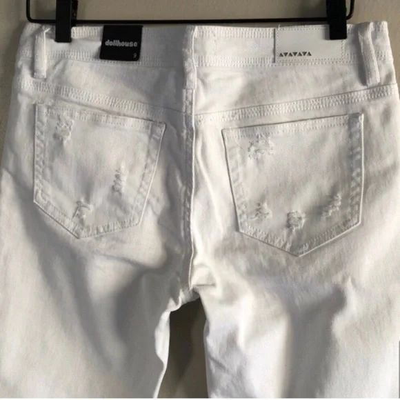 NWT Dollhouse White Bermuda Shorts - Picture 11 of 13